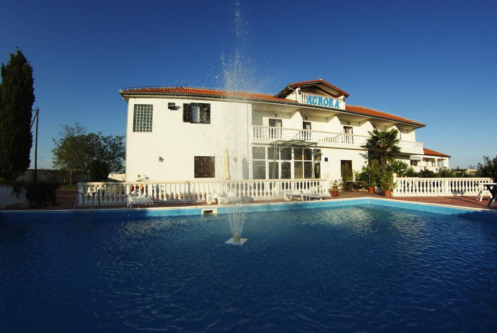 Hotel Aurora Pula Bagian luar foto