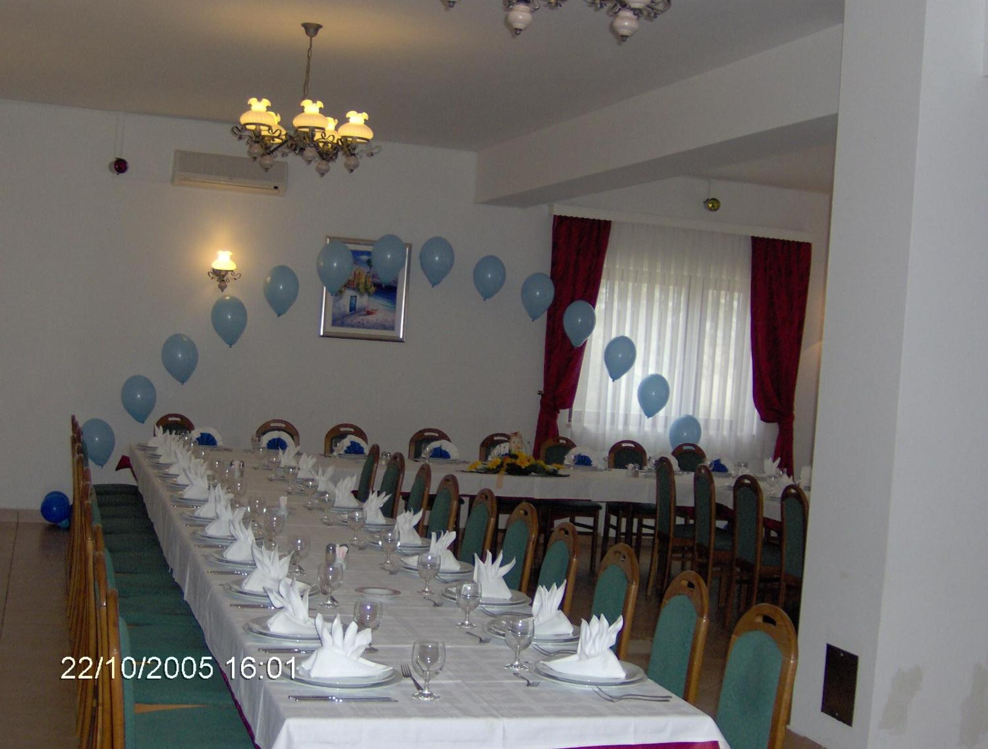 Hotel Aurora Pula Bagian luar foto