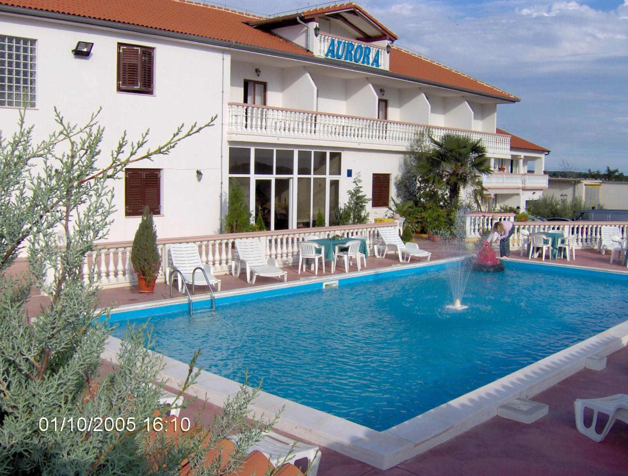 Hotel Aurora Pula Bagian luar foto